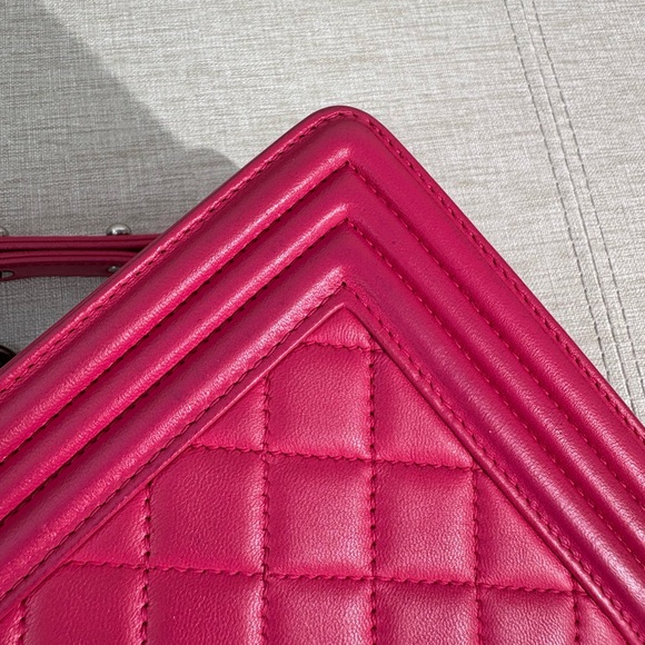 CHANEL Fuchsia Pink Quilted Calfskin Boy Bag Medium SHW - Picture 8 of 16